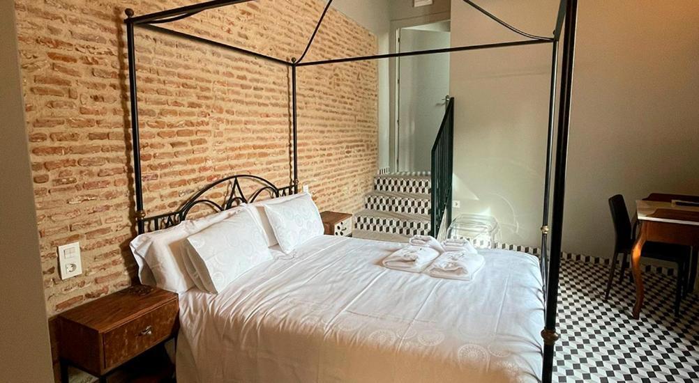 Hotel Rural La Casa De Carlota Монтанчес Экстерьер фото