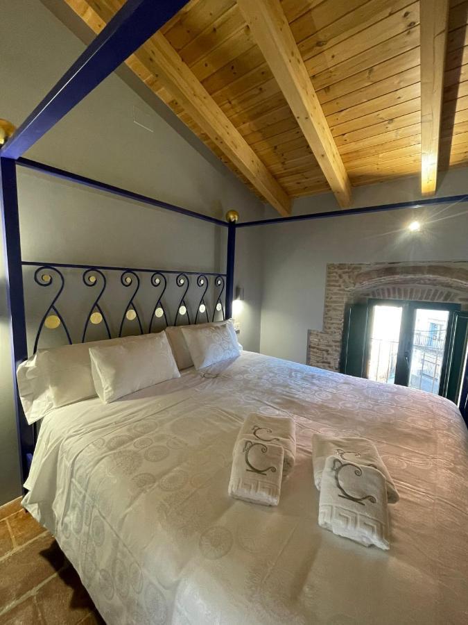Hotel Rural La Casa De Carlota Монтанчес Экстерьер фото
