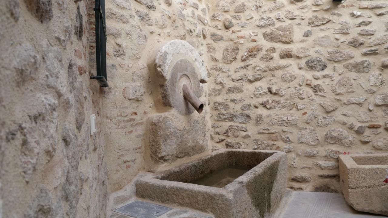 Hotel Rural La Casa De Carlota Монтанчес Экстерьер фото