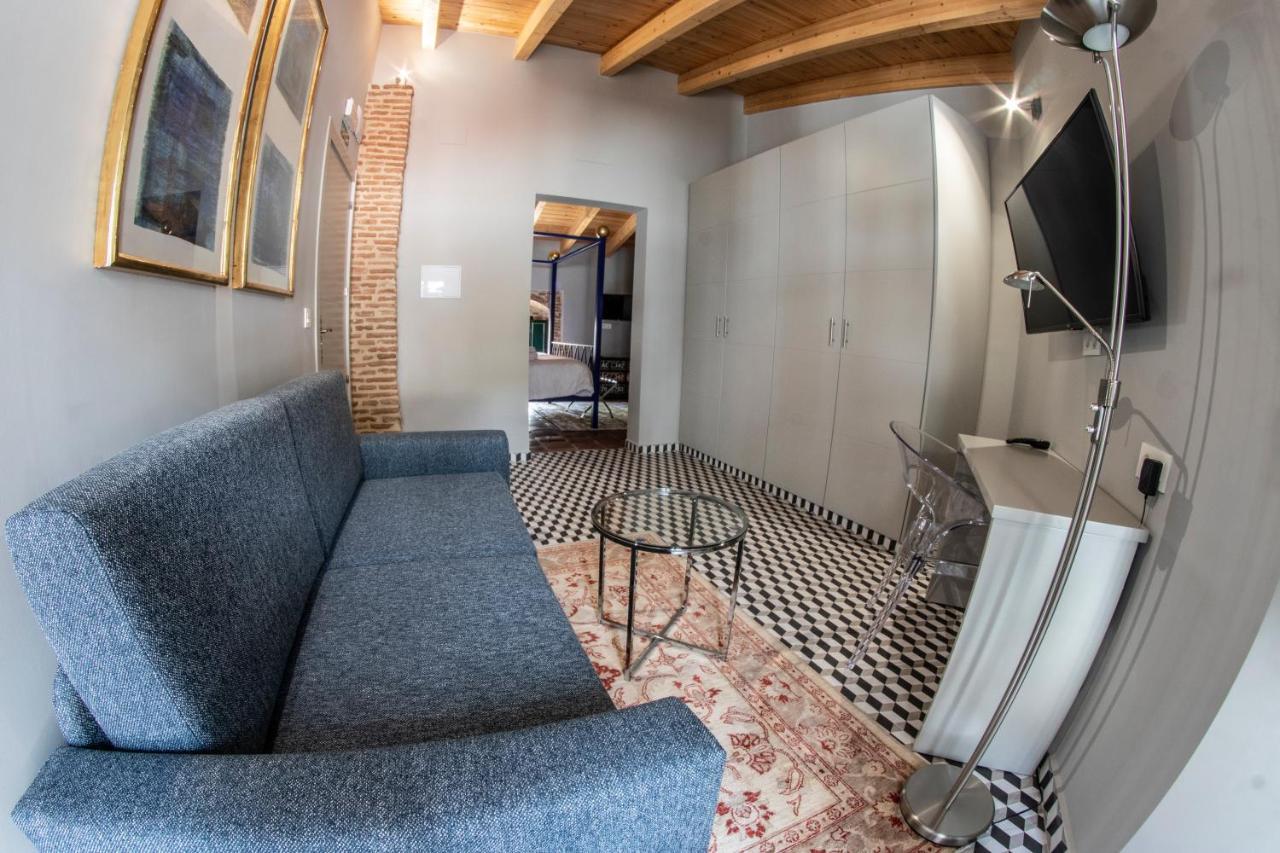 Hotel Rural La Casa De Carlota Монтанчес Экстерьер фото