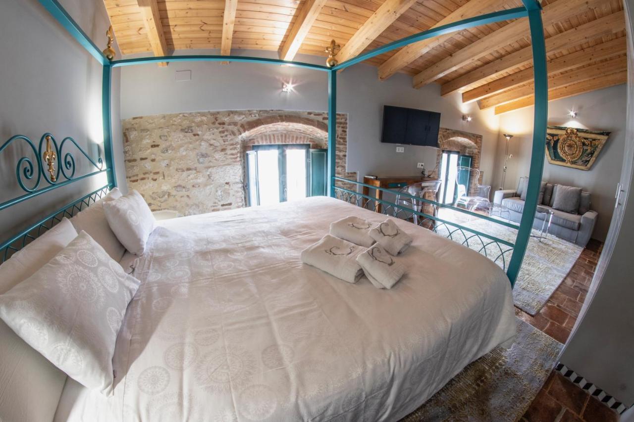 Hotel Rural La Casa De Carlota Монтанчес Экстерьер фото